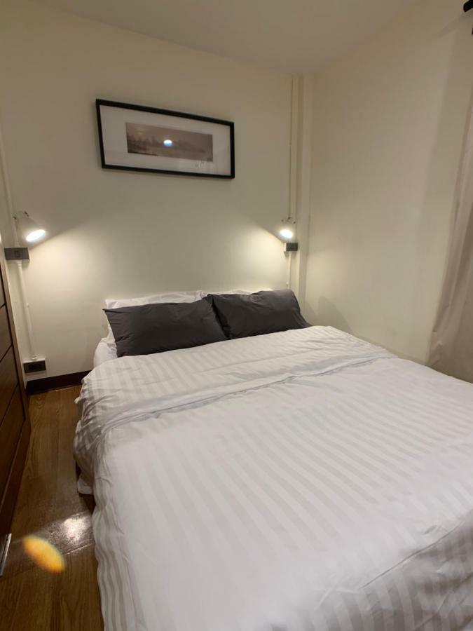 Hotel House 116 Bangkok Esterno foto